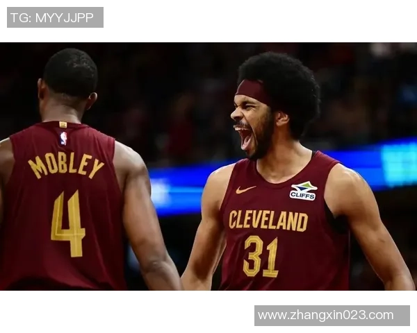 骑士队在11月14日的激战中迎战对手，争夺胜利的精彩瞬间回顾